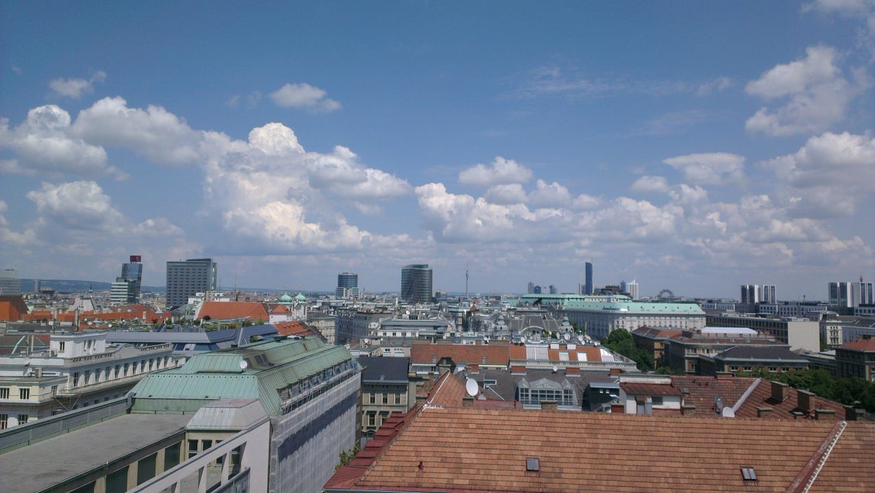 Ausblick vom Zimmer im 12. Stock Hotel Am Parkring