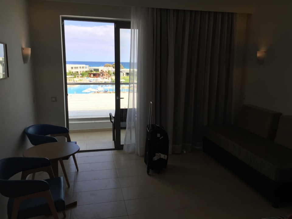 Zimmer Asterias Beach Resort