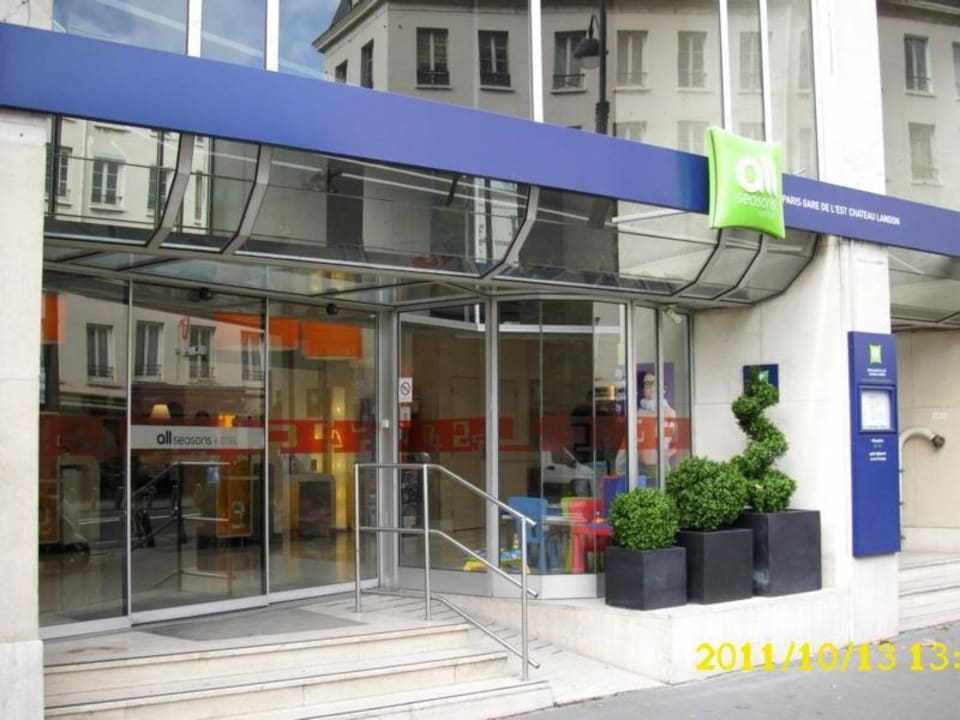 Eingangsbereich  ibis Styles Hotel Paris Gare de l'Est Château Landon