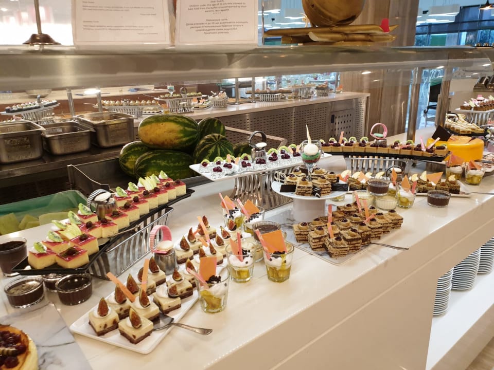 Gastro The Sense Deluxe Hotel