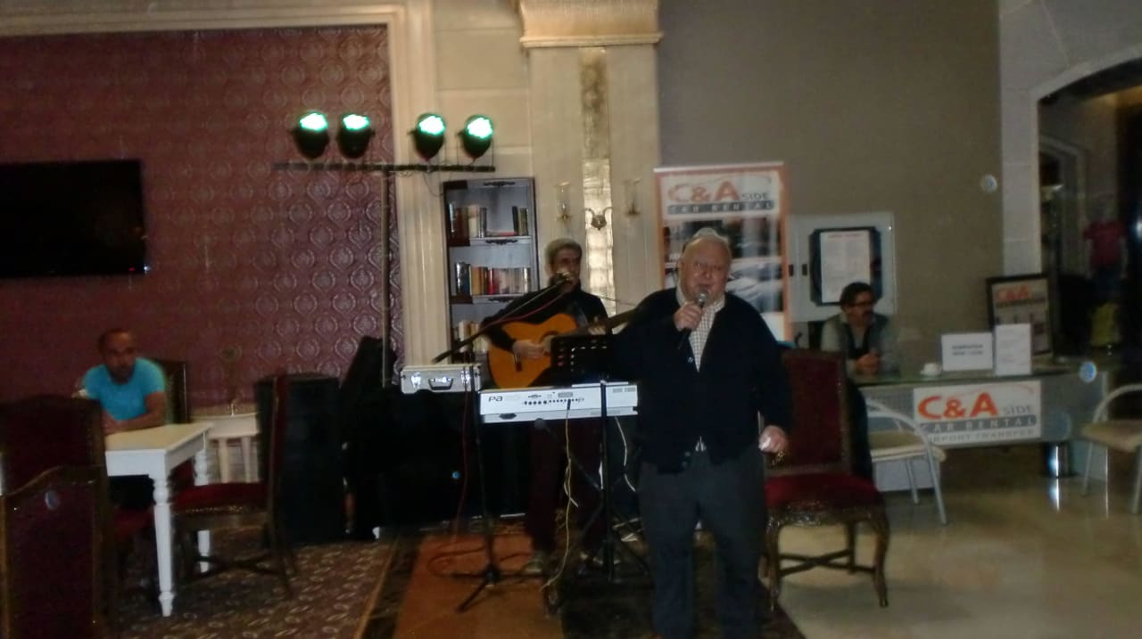 Lifemusik in der Lagoon Lobby Bar Diamond Excellence Resort & Spa