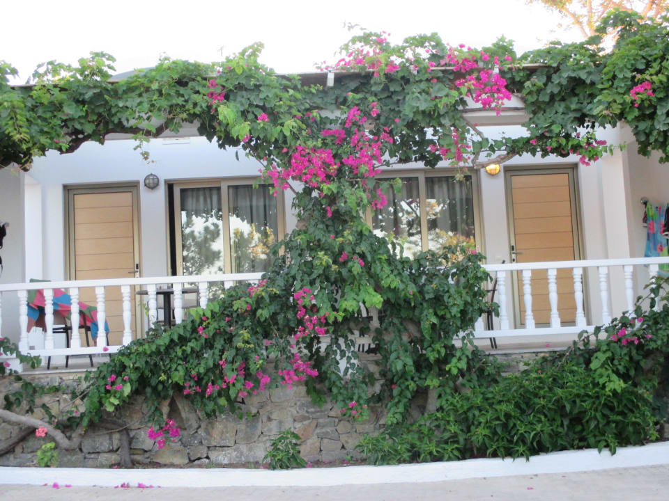 Bungalow mit Terrasse Hotel Kakkos Bay