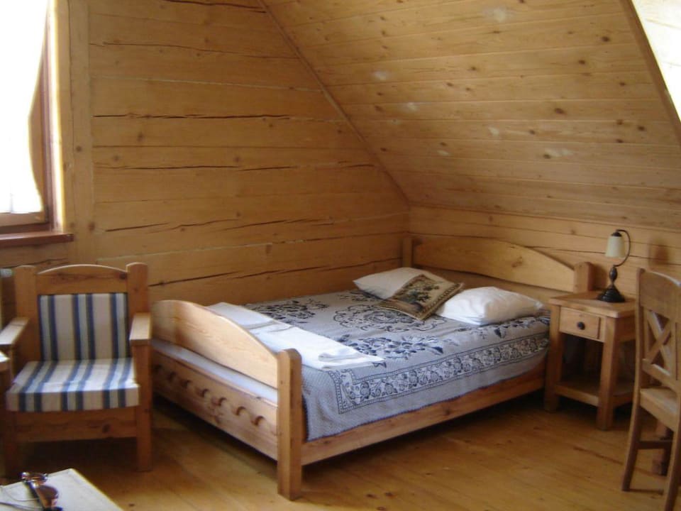 Zimmeransicht, alles in Holz Land-gut-Hotel Zagroda Kuwasy