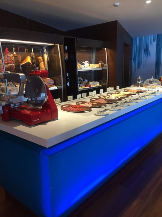 Frühstücksbuffet Lindos Blu, Luxury Hotel & Suites - Adults only