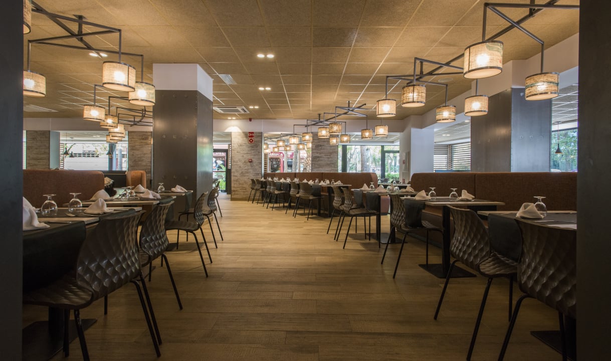 Gastro California Apartments