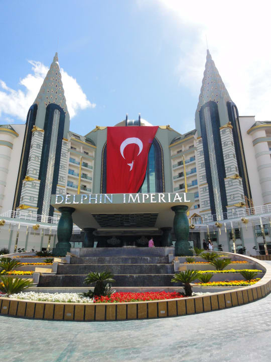 Vooraanzicht Imperial Hotel Delphin Imperial