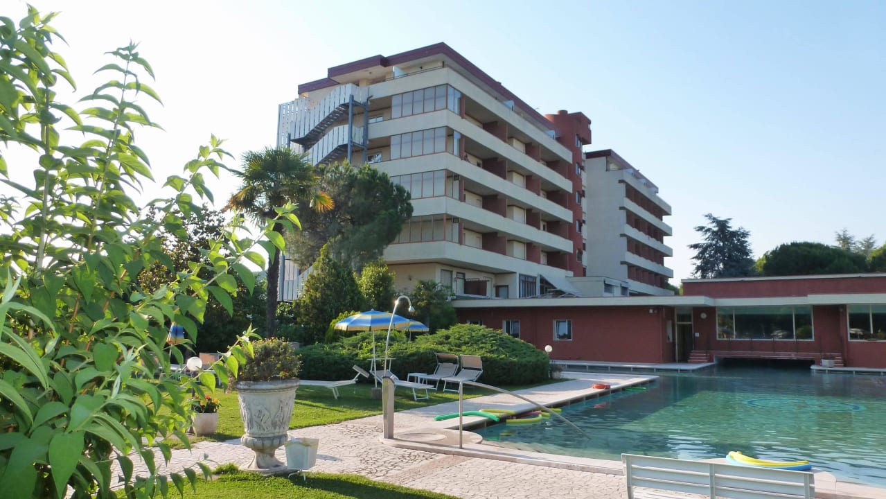Thermal Becken mit Hotel Hotel Imperial - Natural Thermal Spa