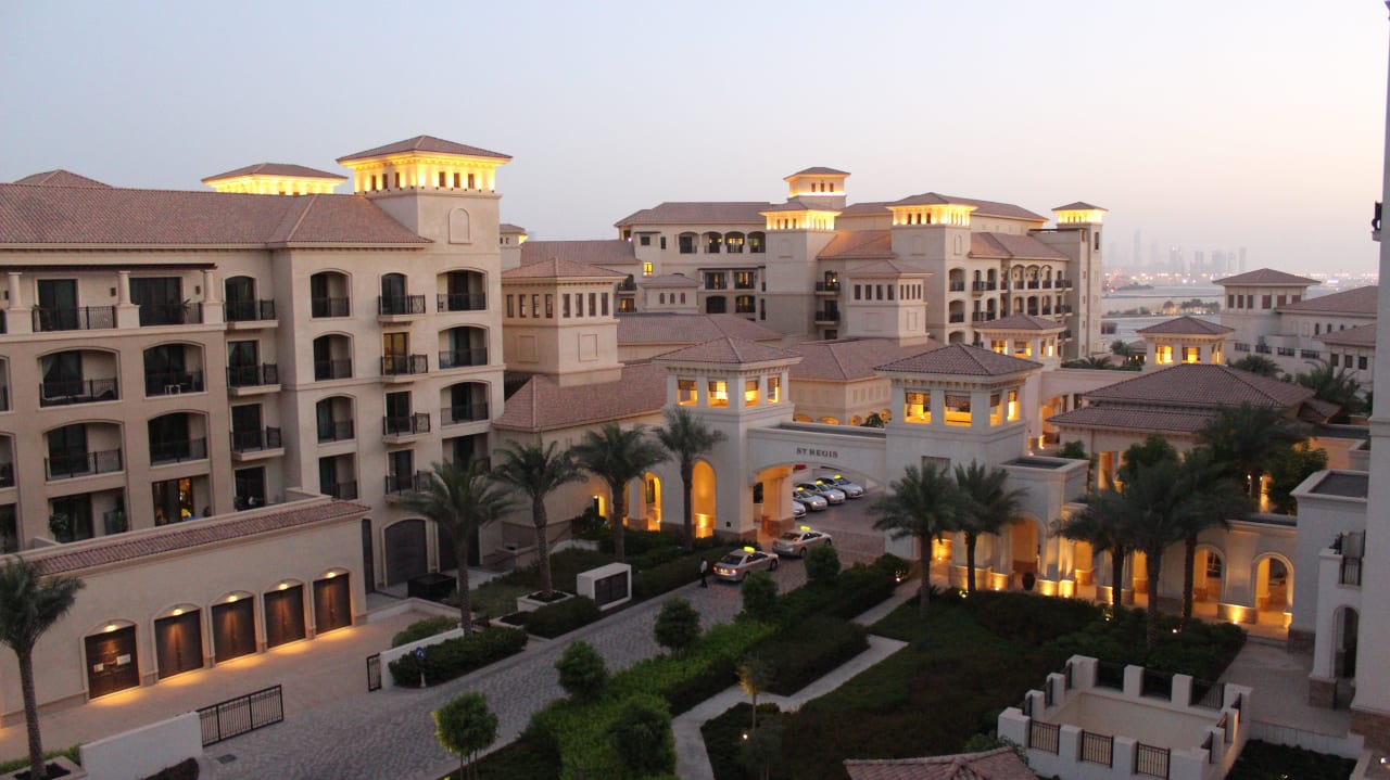 Auffahrt zur Lobby The St. Regis Saadiyat Island Resort, Abu Dhabi