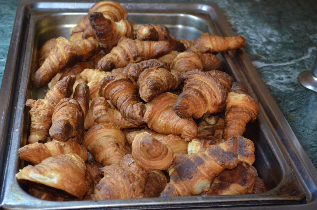 Viennoiseries servi au buffet  Iris Hotel & Thalasso