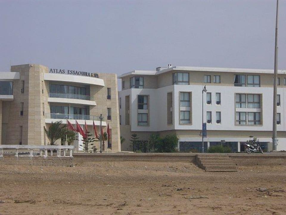 Das Hotel vom Strand aus gesehen Hotel Atlas Essaouira & Spa