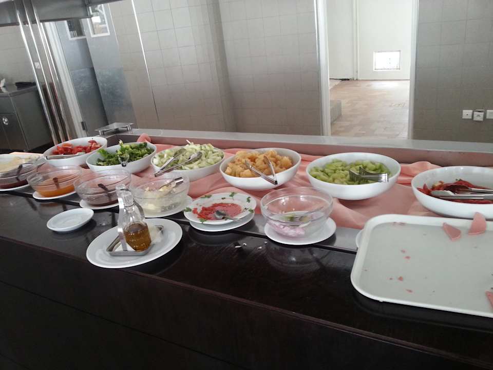 Das täglich gleiche Buffet Hotel Le Tivoli