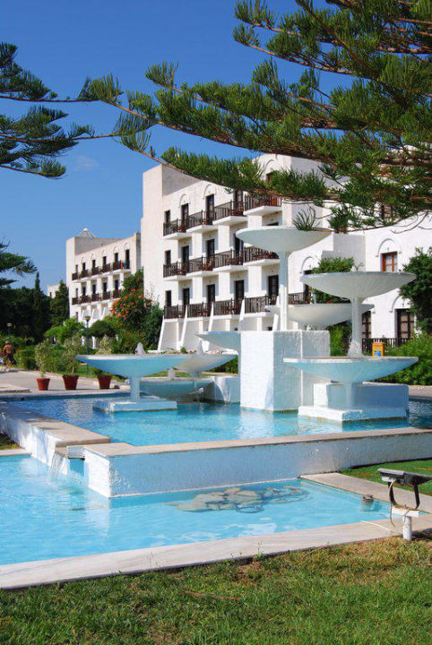 Eingang TUI BLUE Oceanis Beach and Spa Resort