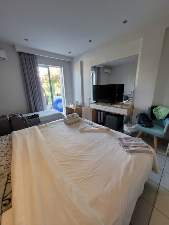 Zimmer HARPIN Happy Days Beach Hotel