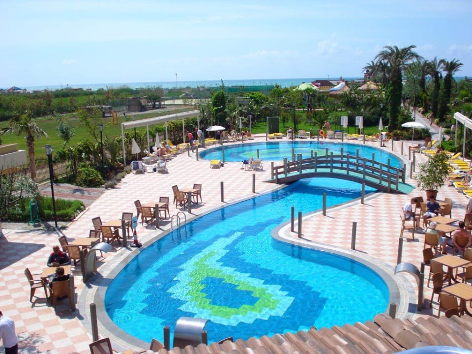 Blick von der Terrasse der Lobby Belek Beach Resort Hotel
