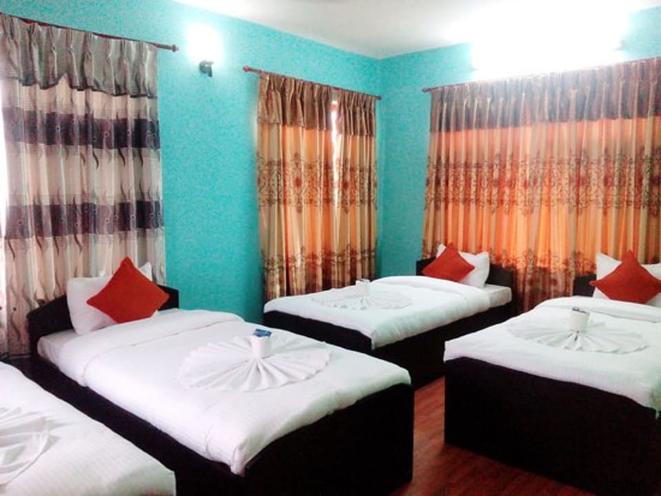 Zimmer Travellers Dorm Bed & Breakfast