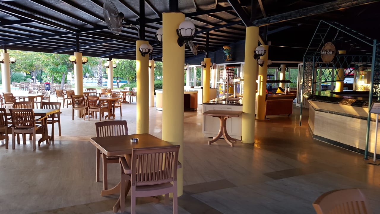 Gastro Starlight Resort Hotel