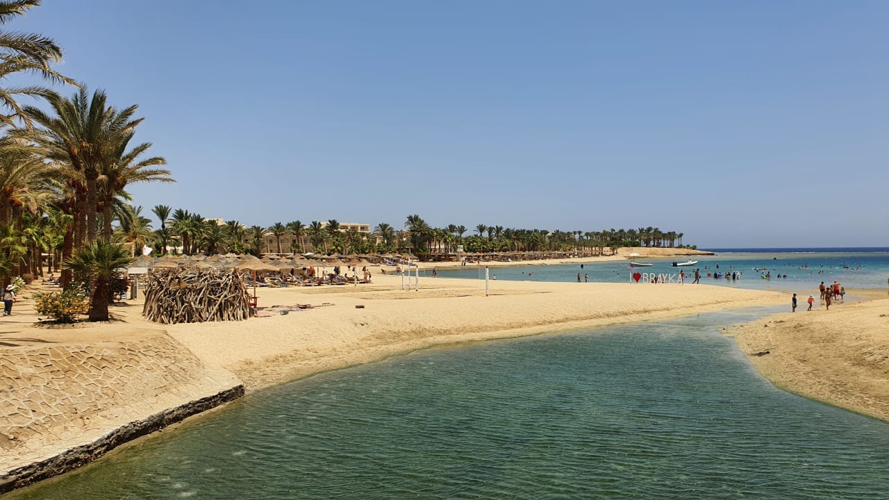 Strand Brayka Bay Resort