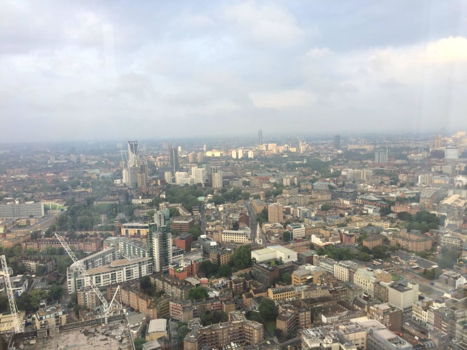 Ausblick am Tag Shangri-La Hotel, At The Shard, London