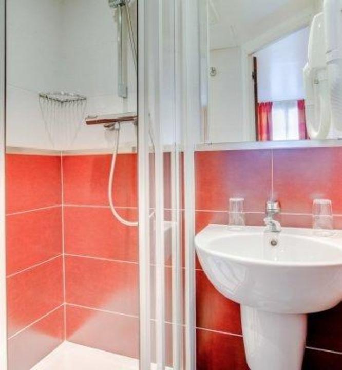 Bathroom Europe Hotel Paris Eiffel