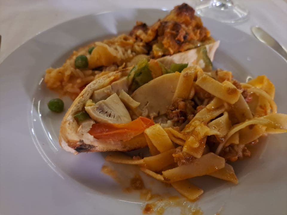 Gastro Hotel Riu Karamboa