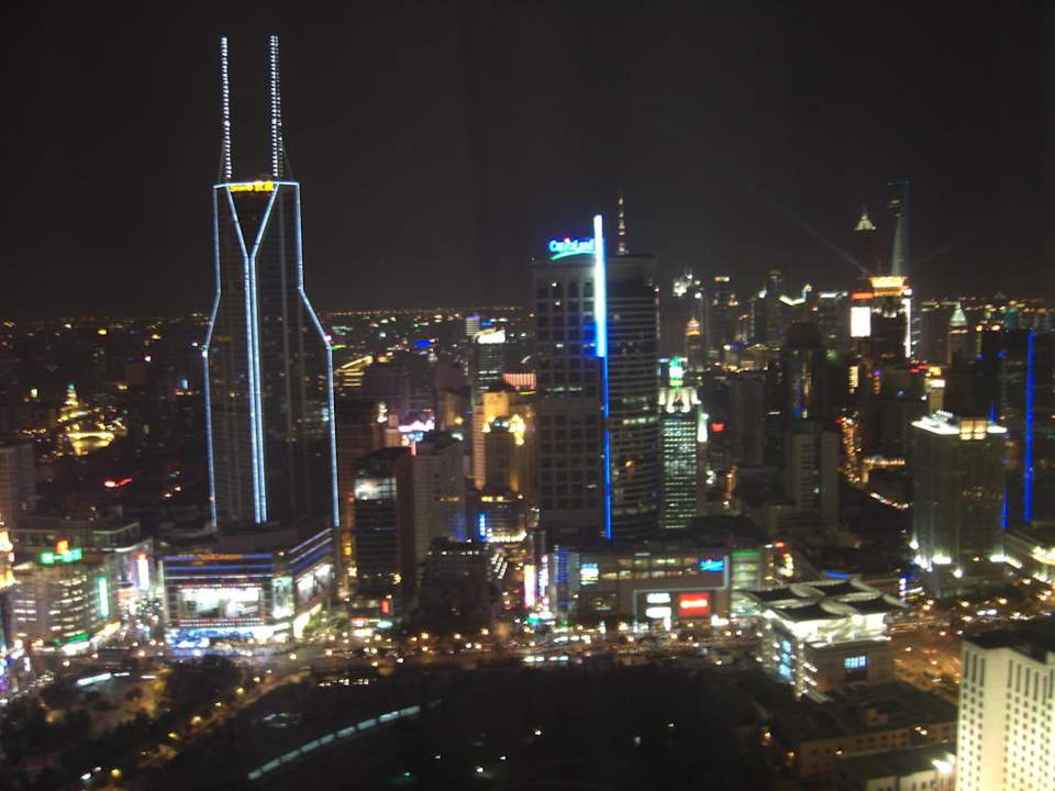 Blick aus dem Zimmer im 44.Stock bei Nacht JW Marriott Hotel Shanghai Tomorrow Square