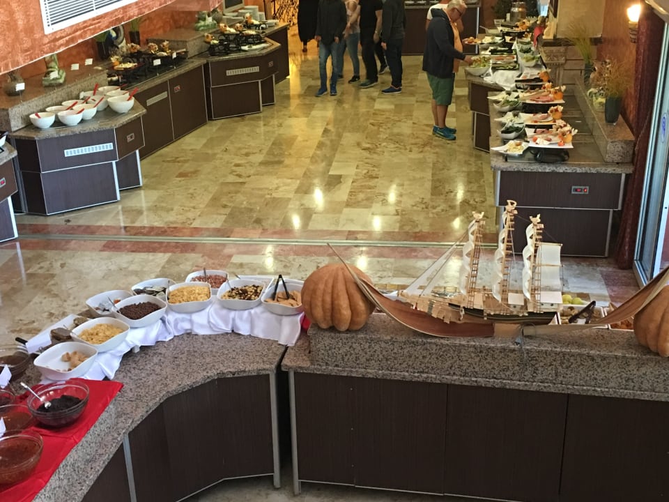 Gastro Royal Atlantis Beach Hotel