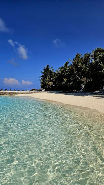 Strand Machchafushi Island Resort & Spa Maldives, The Centara Collection