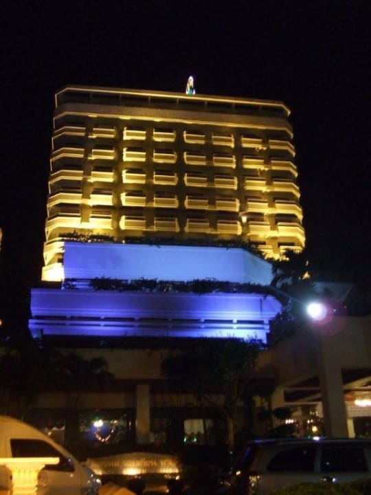 Grand Jomtien Palace bei Nacht Hotel Grand Jomtien Palace