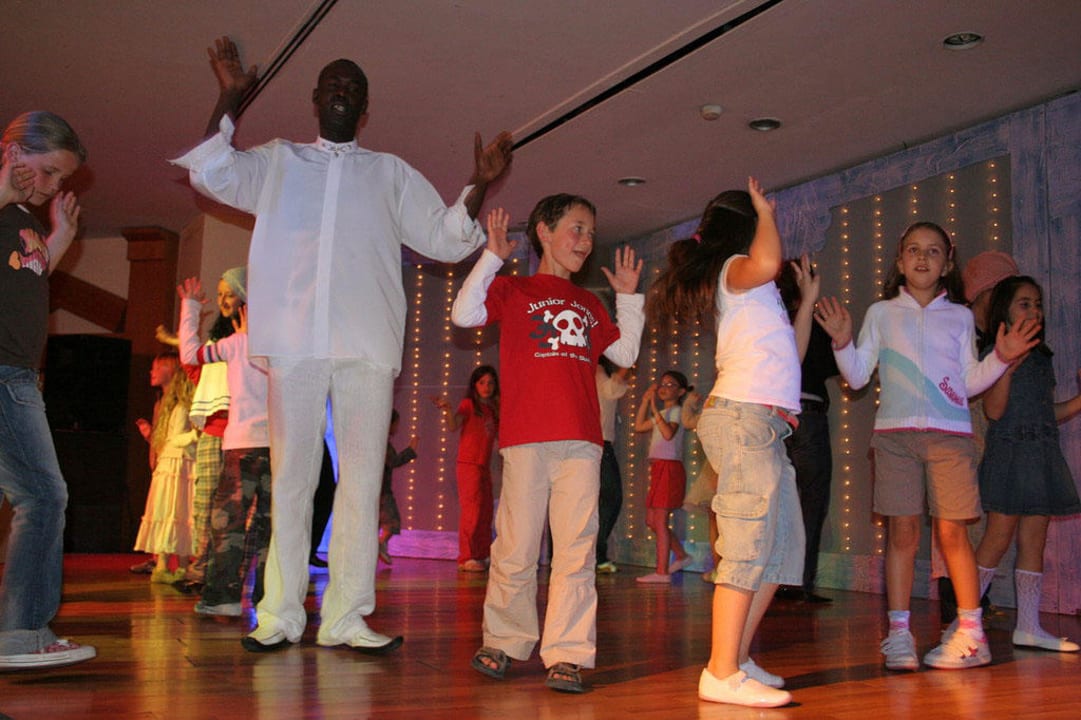 "Minidisco Minidisco ey ey ey" Le Jardin Resort