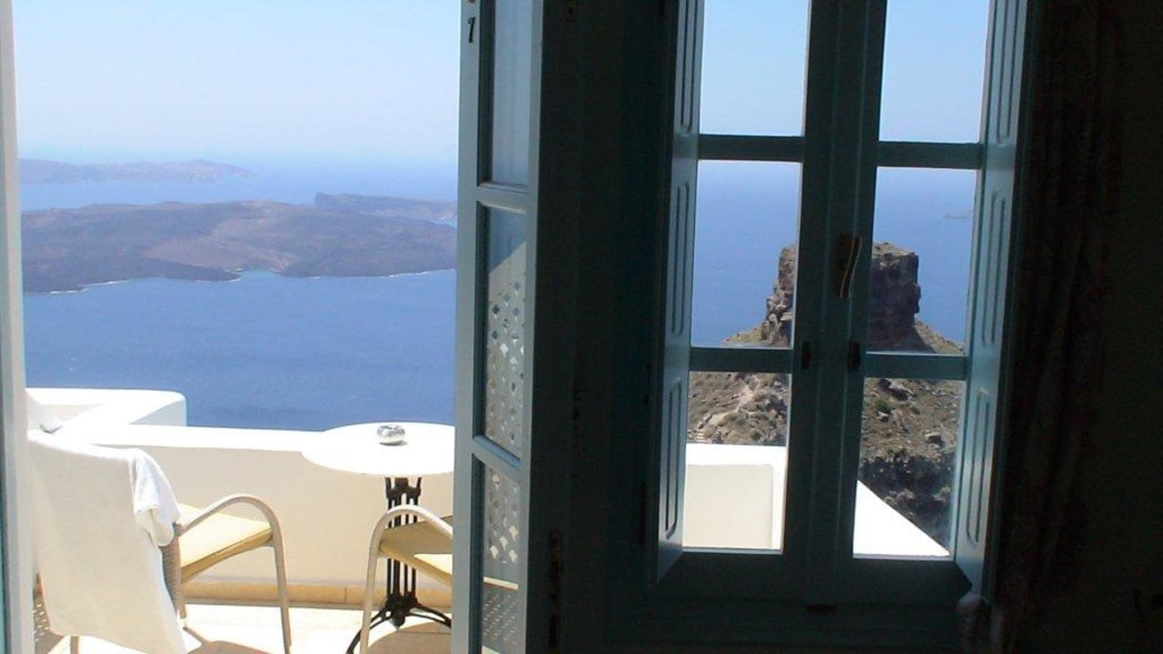 Unser Blick auf die Caldera Hotel Tholos Resort