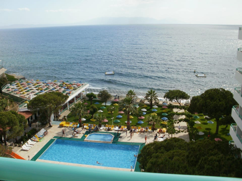 Ausblick. Achte Etage. Hotel Grand Efe