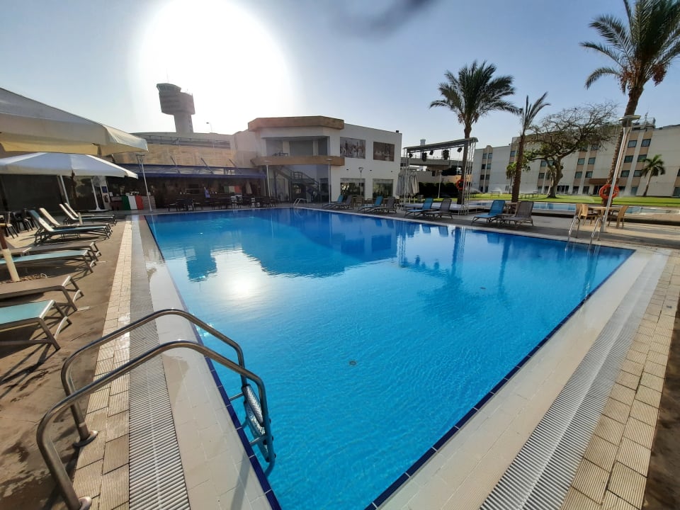 Pool Novotel Cairo Airport