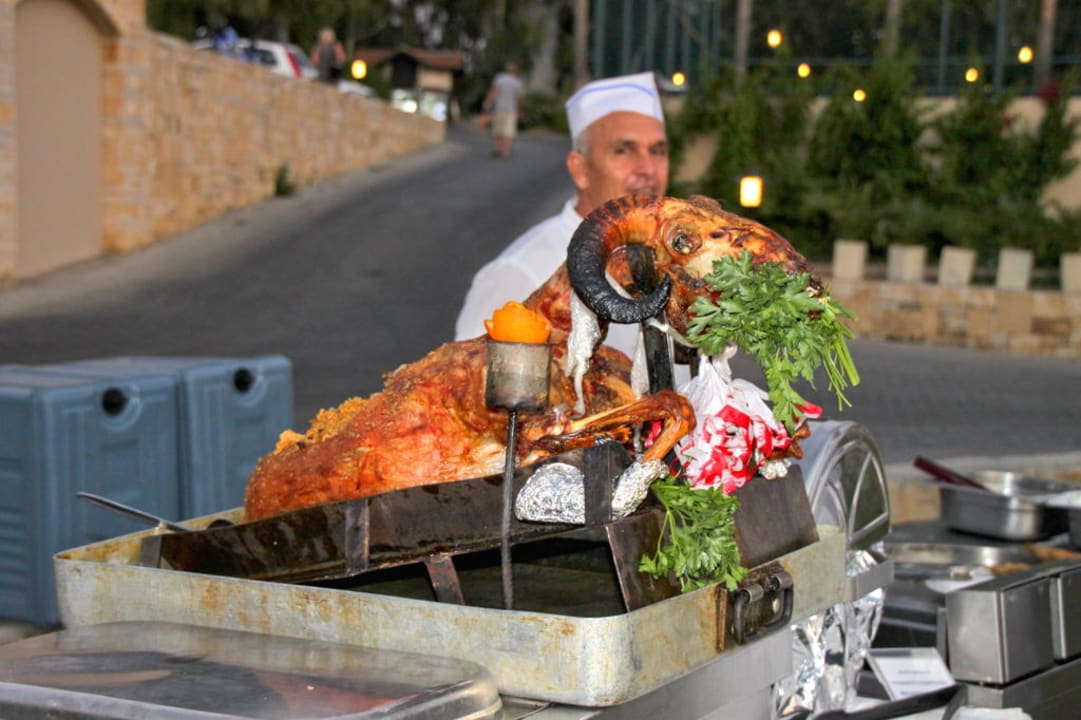 Gala-Abend Melas Holiday Village