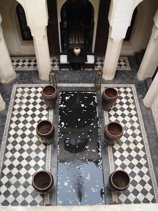 The traditional patio Hotel Dar Darma