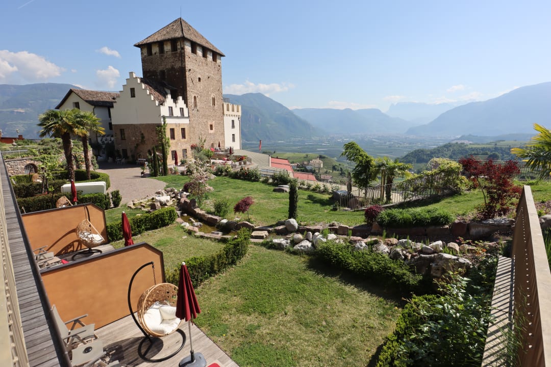 Außenansicht Schloss Hotel Korb