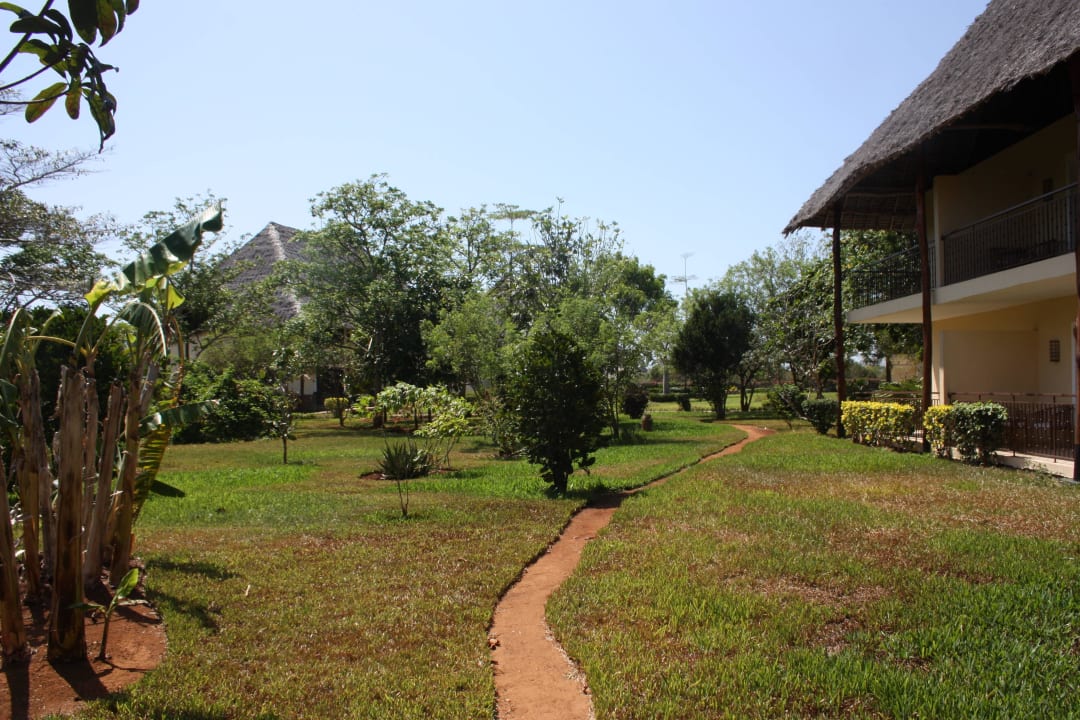Gartenweg TUI Blue Bahari Zanzibar