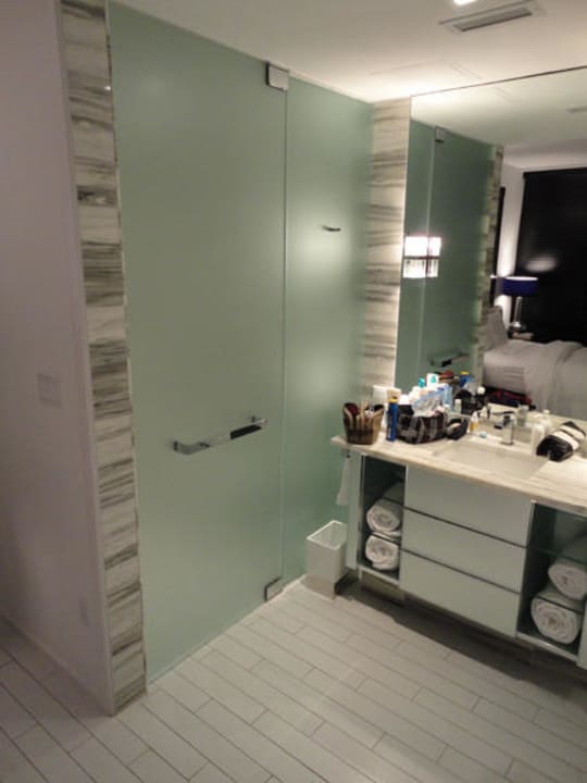 Suite 1111 W South Beach