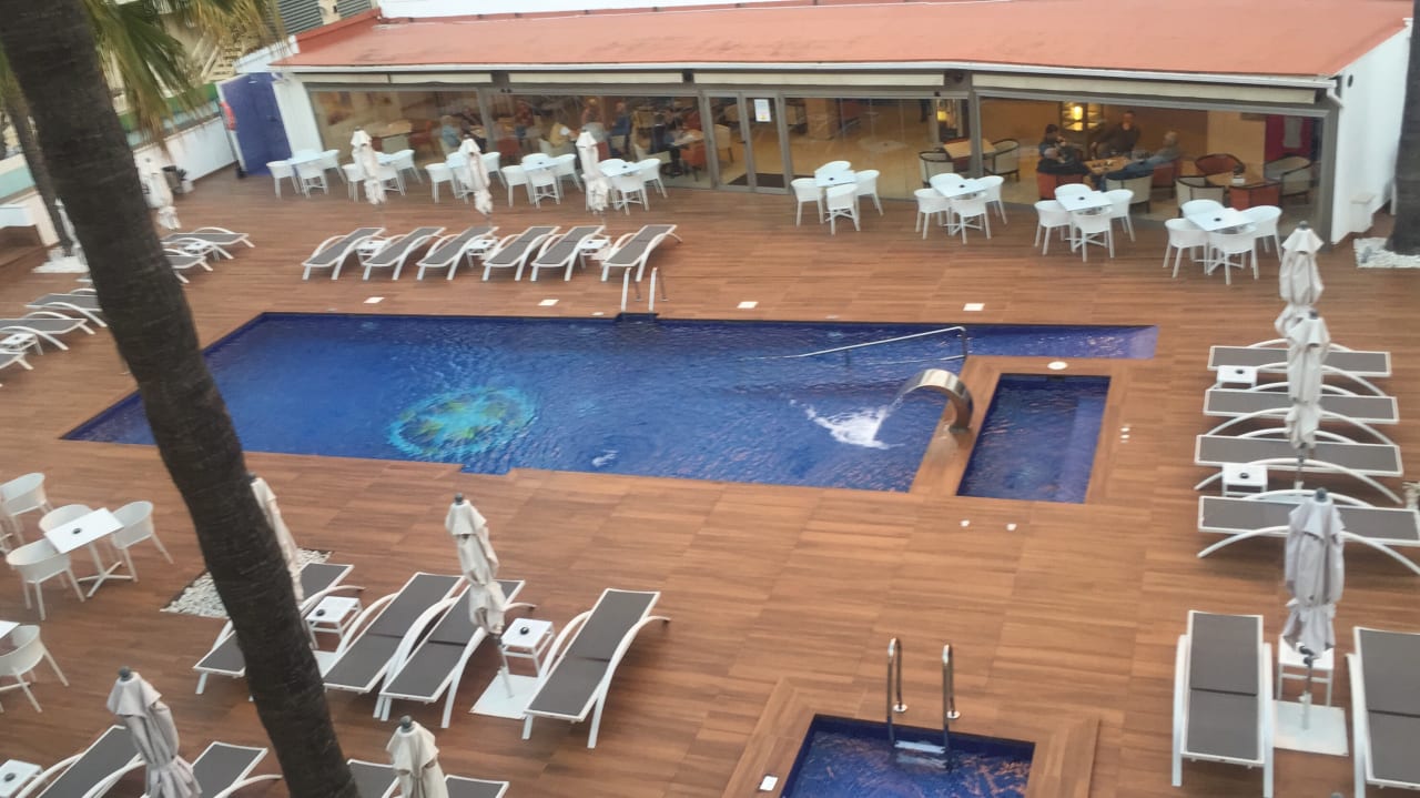 Pool Hotel Metropolitan Playa