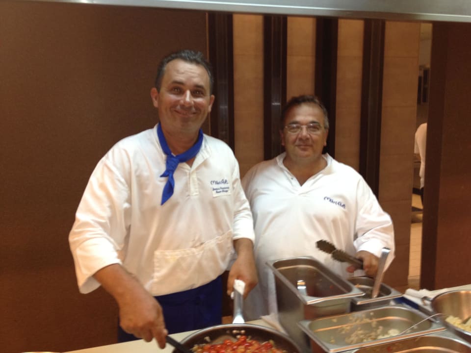 Hotelmanager und Küchenchef Atlantica Mikri Poli Crete