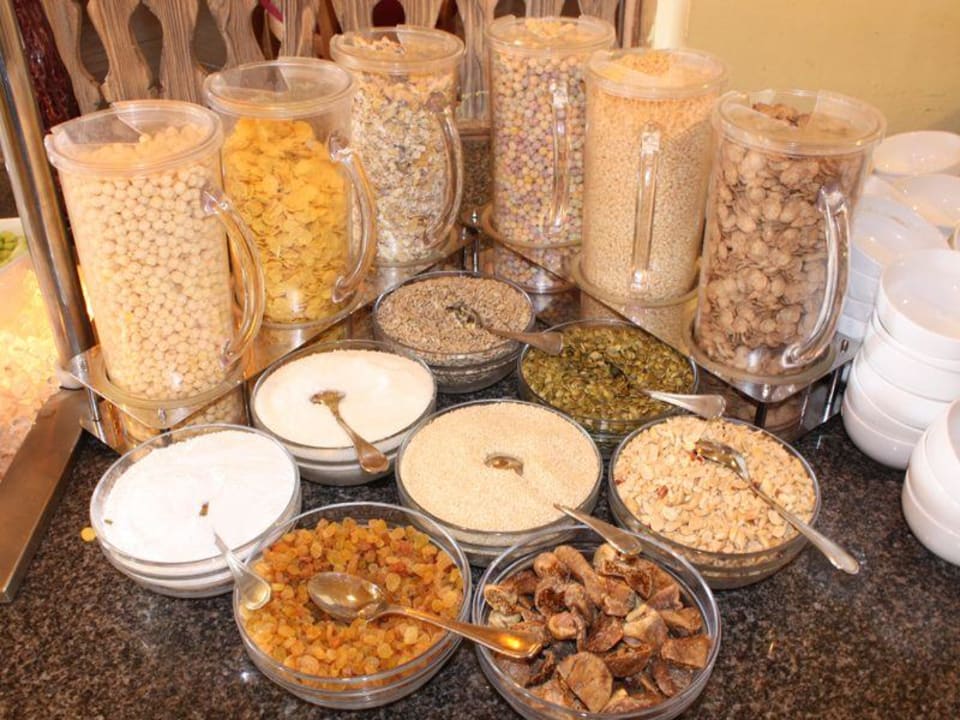 Riesige Müsliauswahl Radisson Blu Resort, El Quseir