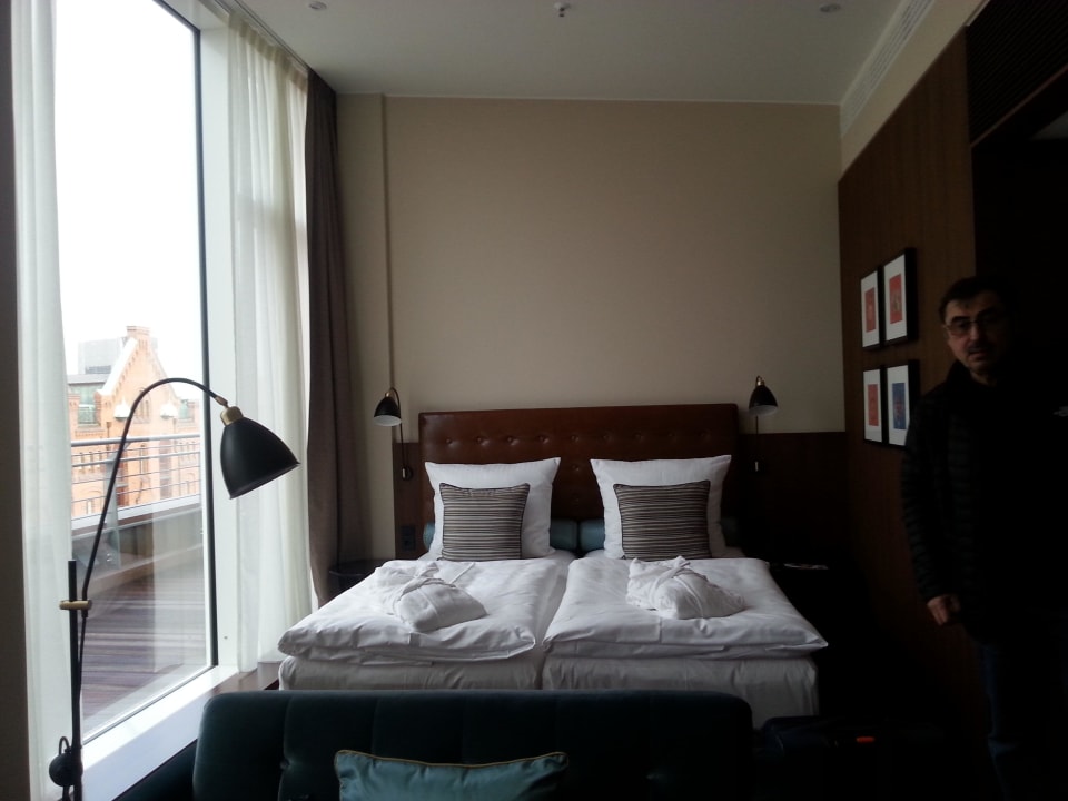 Sehr schönes, großes Zimmer! AMERON Hamburg Hotel Speicherstadt