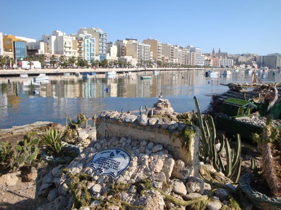 Blick von Duck's Village auf Manoel Island Bayview Hotel by ST Hotels