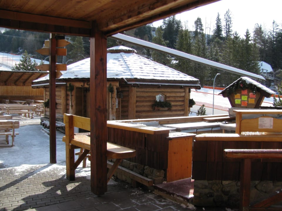 Blick zur Patryhütte Gasthof La Bronta