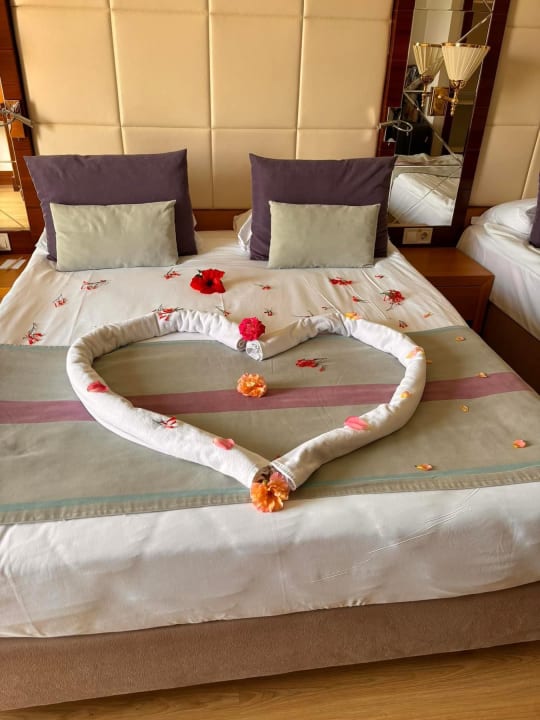 Zimmer Dream World Aqua Hotel