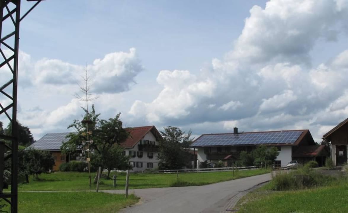 Der weg zum Hof, rechts die Unterkunft Ferienhof Baldauf