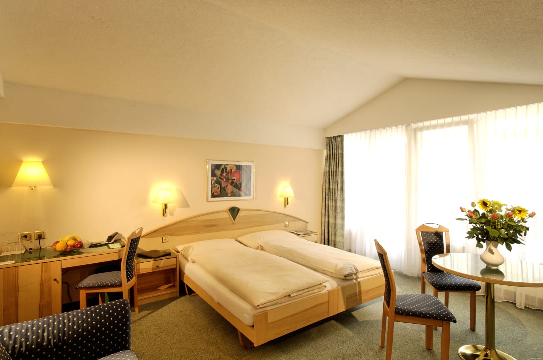 Zimmer Saaserhof Apartments