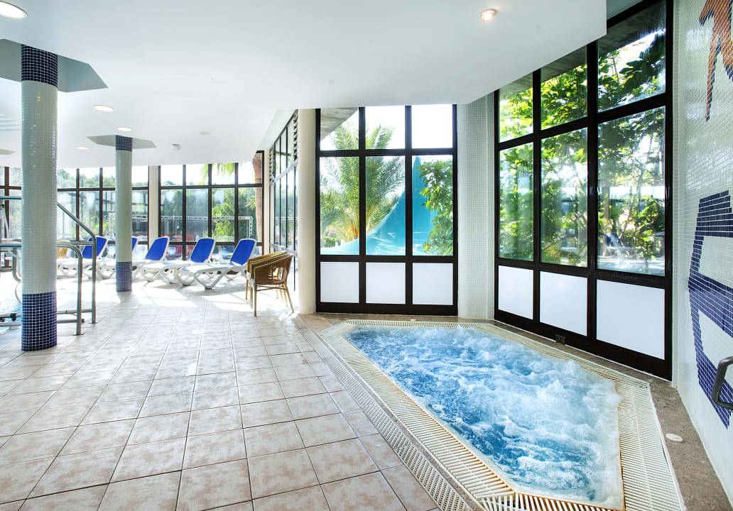 Pool Hotel Exagon Park