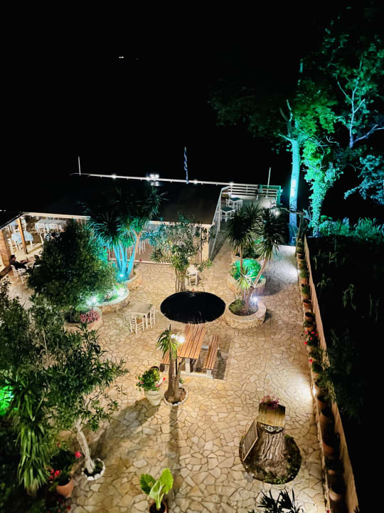 Gartenanlage Porto Koukla Beach