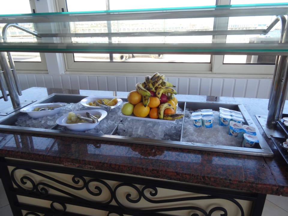 Frühstück im kleinem Fischrestaurant Desert Rose