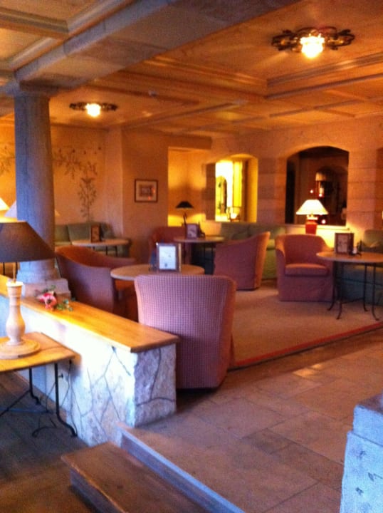 Blick in den Barbereich Hotel Tanneck